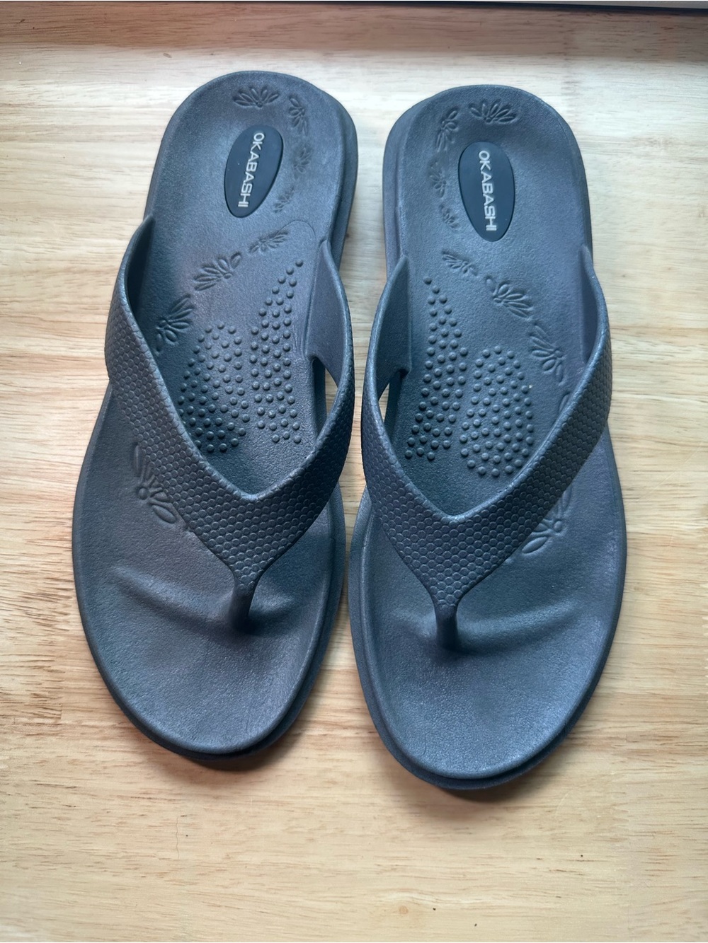 Okabashi gray Womens Flip Flop Sandals size M/L 8-9 American made